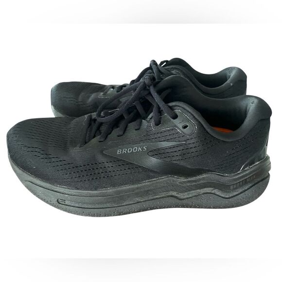 Brooks Ghost Max Running Shoe Size 9 All Black Athletic Sneakers - Picture 1 of 7